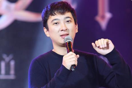 小哇吃瓜娱乐博主,揭秘娱乐圈幕后故事，带你领略明星真实一面